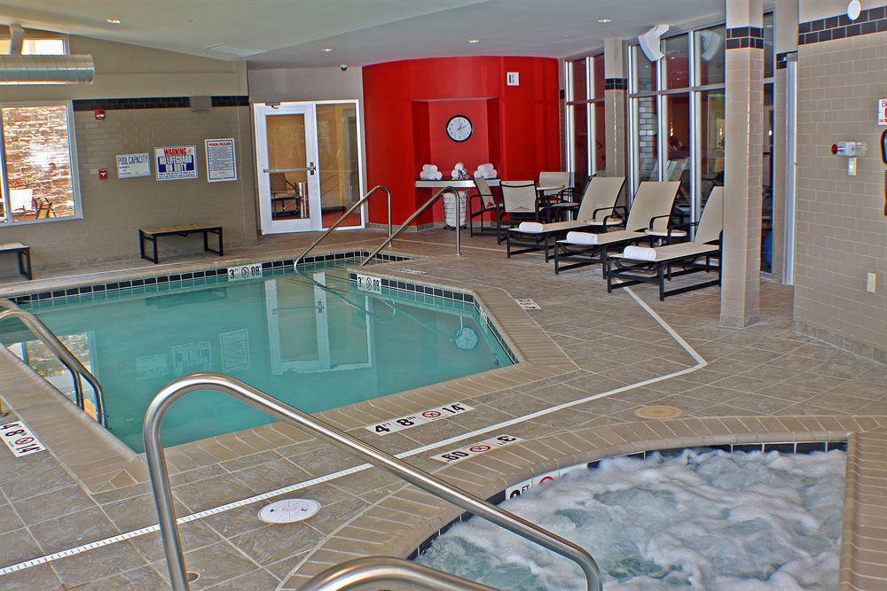 Doubletree By Hilton Hotel Oklahoma City Airport Exterior photo